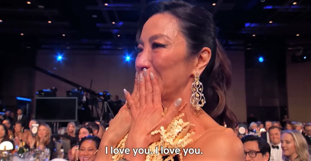 Jamie Lee Curtis, emoții puternice la SAG Awards: de ce a sărutat-o pe gură pe Michelle Yeoh