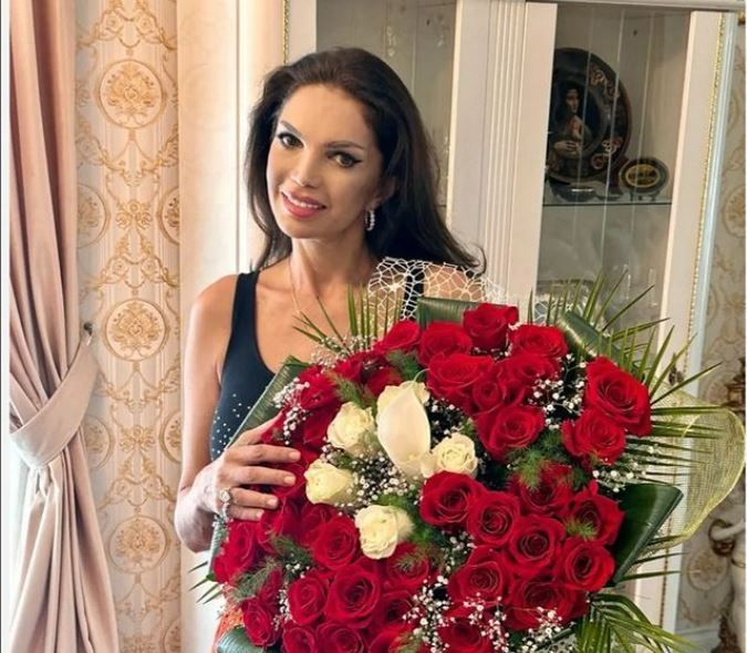 Cristina Spătar va purta o rochie de mireasă de 10 kilograme&nbsp;