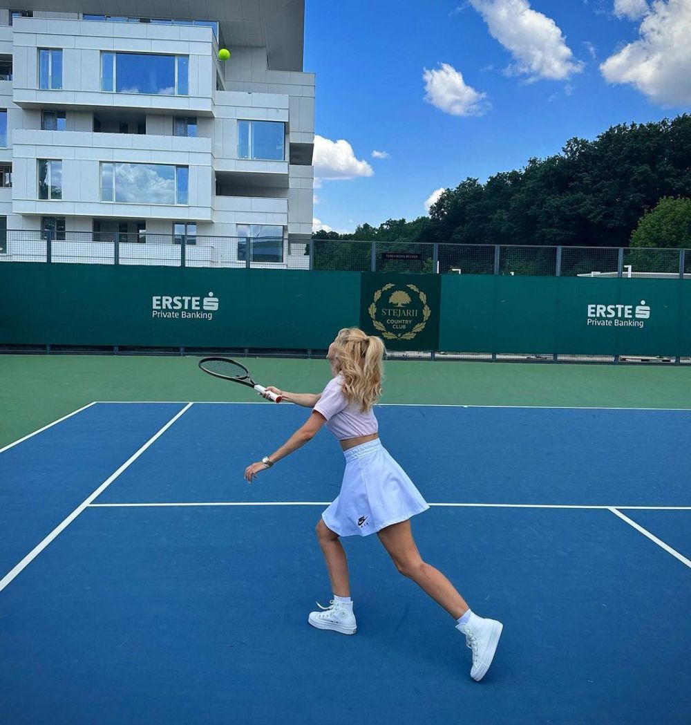Andreea Bălan, fericită și radiantă alături de iubitul ei la Wimbledon: &bdquo;Sufletele care seamănă sunt pereche!&rdquo;
