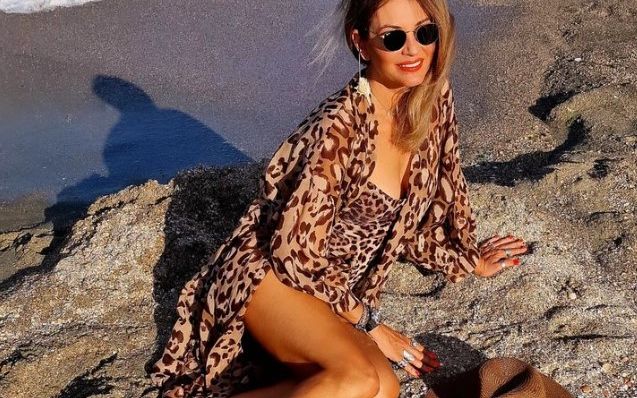 La 54 de ani, Anca Țurcașiu și-a impresionat fanii după ce a apărut în costum de baie la malul mării: „Exact ca în Miss Litoral”