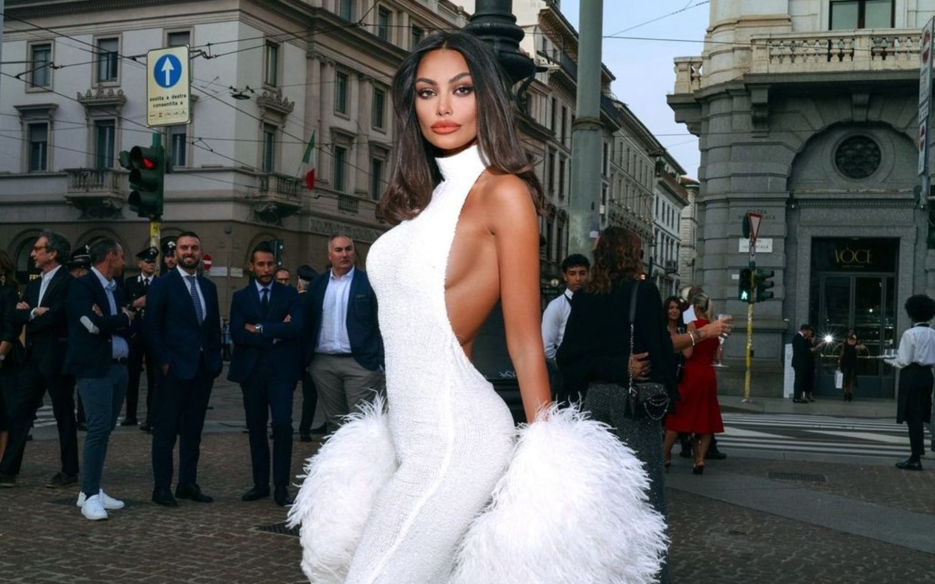 Apariția care i-a făcut pe internauți să exclame: „Ești operă de artă!”. Mădălina Ghenea a întors toate privirile la un eveniment care a avut loc la celebrul teatru Scala din Milano